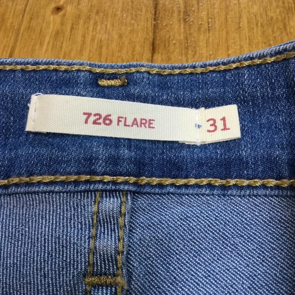 Levis 726 Retro High Rise Bootcut Jeans Womens Size 31 Slit Leg Boho Hippie
